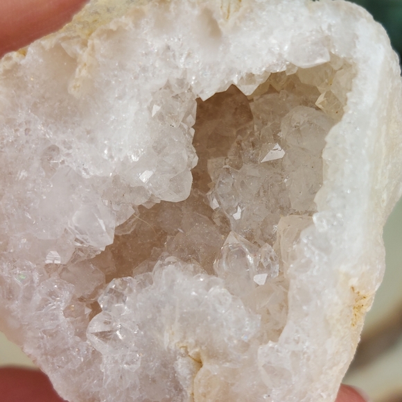 Oco Geode Quartz crystal Geode Agate Natural Crystal Decor - Picture 10 of 12